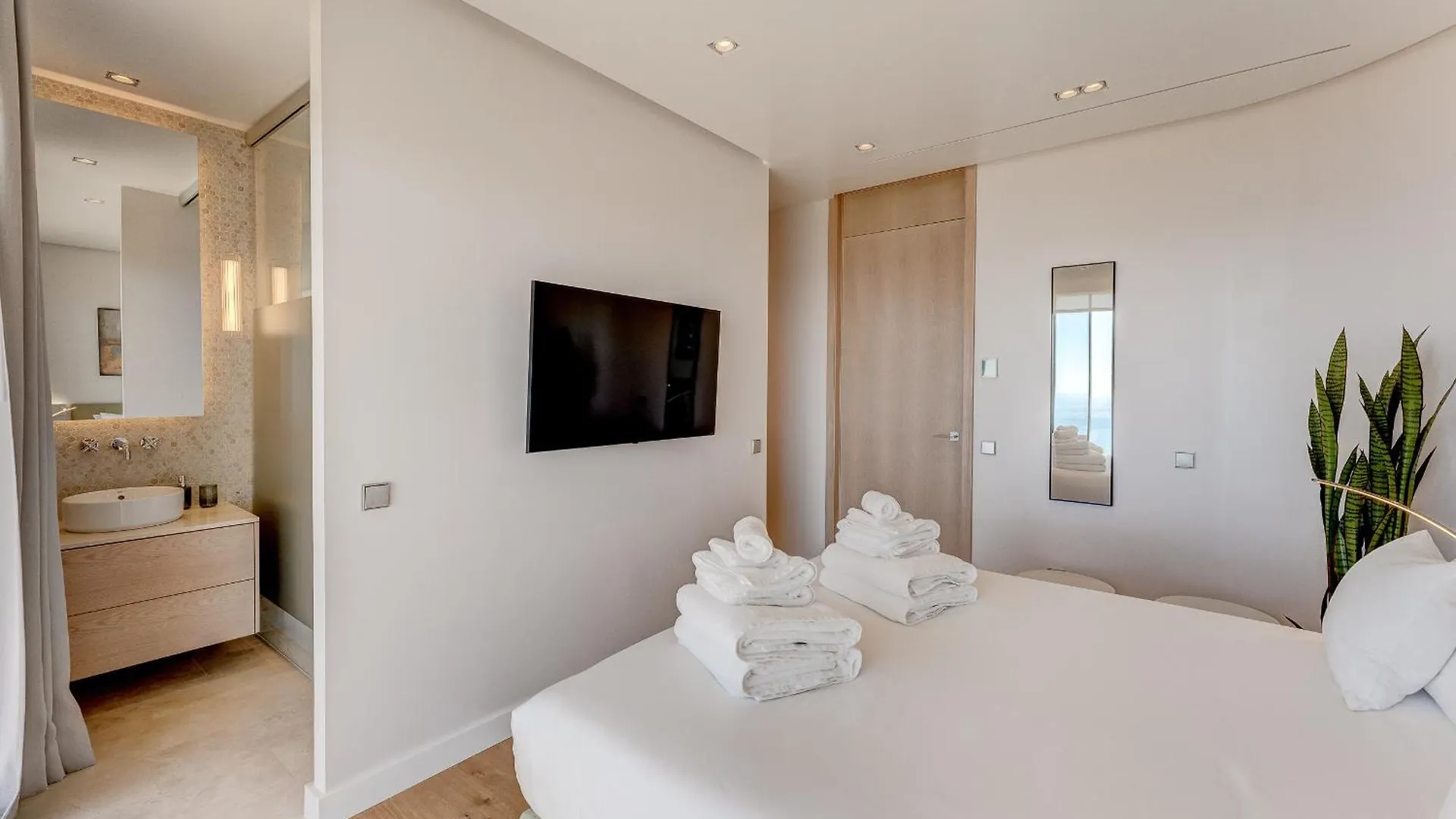 Villa Serenity Heights - Luxury Concierge Services Costa Adeje